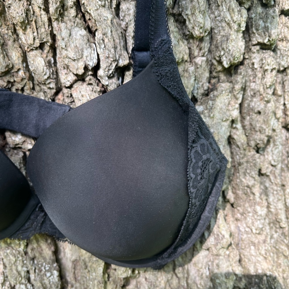 ⬇️Price Drop!⬇️ Victoria’s Secret Dream Angels Full Coverage Bra in size 32dd